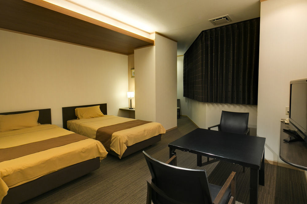 Hotel Shiroyama Yugawara Zewnętrze zdjęcie